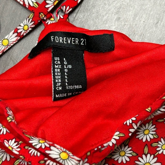 Red Daisy Top - Picture 3 of 4